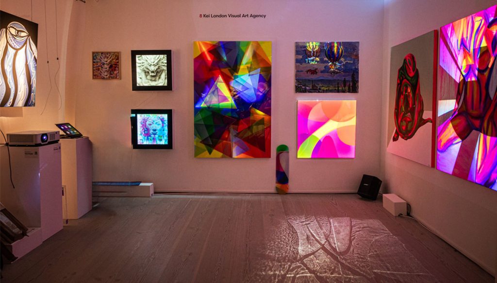 Khi Máy Chiếu Laser Khơi Dậy Cảm Xúc Tại Hội Chợ Nghệ Thuật Anh