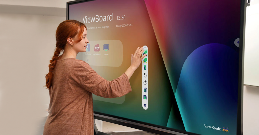 Màn Hình Tương Tác Thông Minh Chìa Khóa Chuyển Đổi Số Cho Trường Học & Case Study Tiêu Biểu